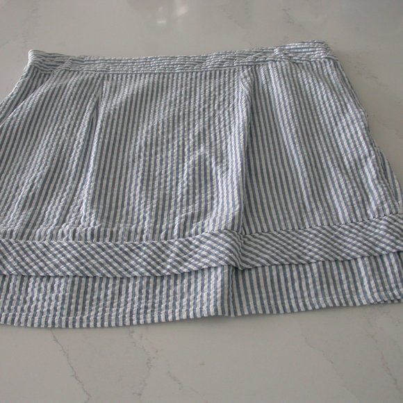 Blue and White Seersucker Skirt - Picture 4 of 4
